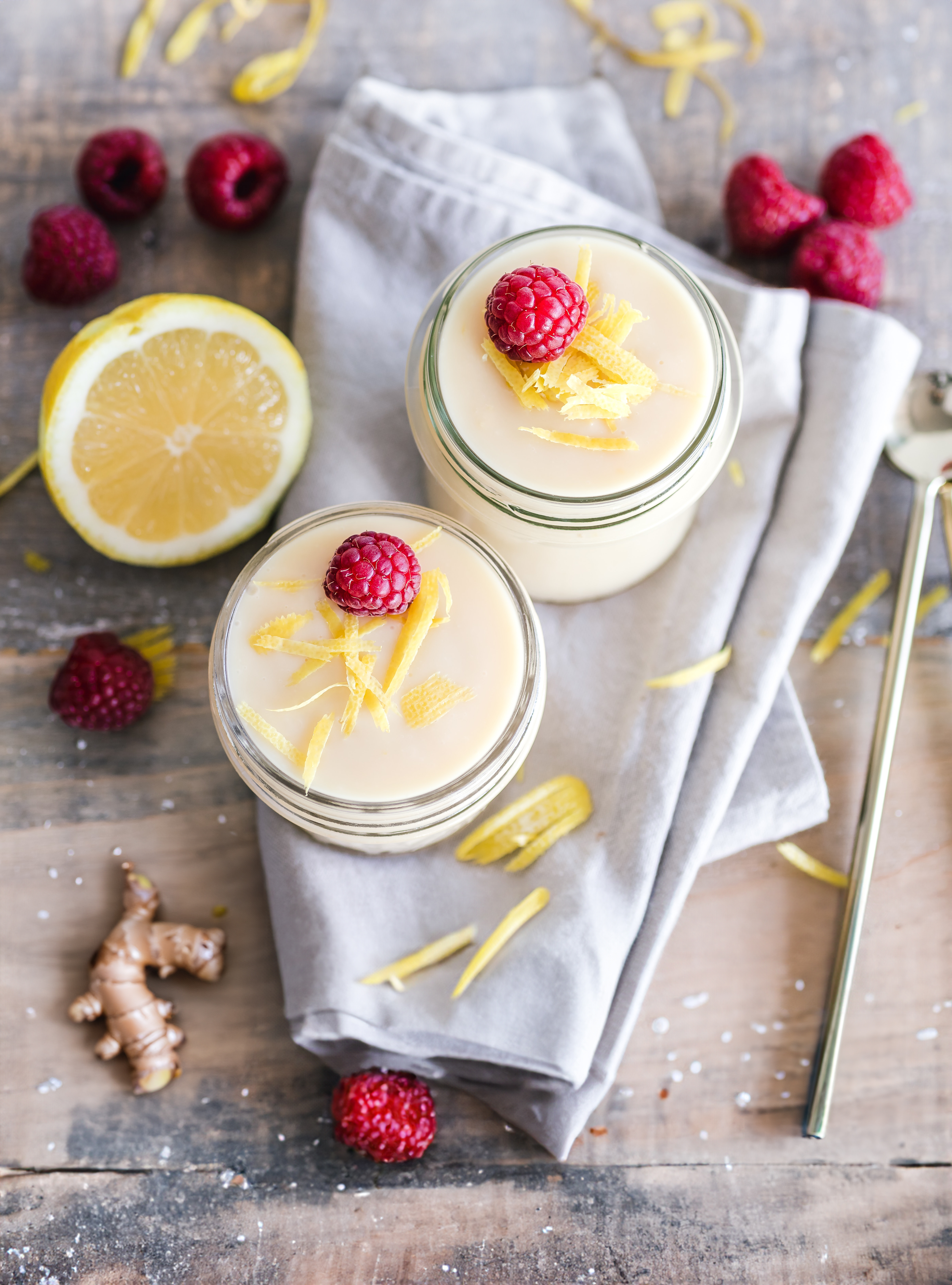 Frozen yoghurt med citron och ingefära