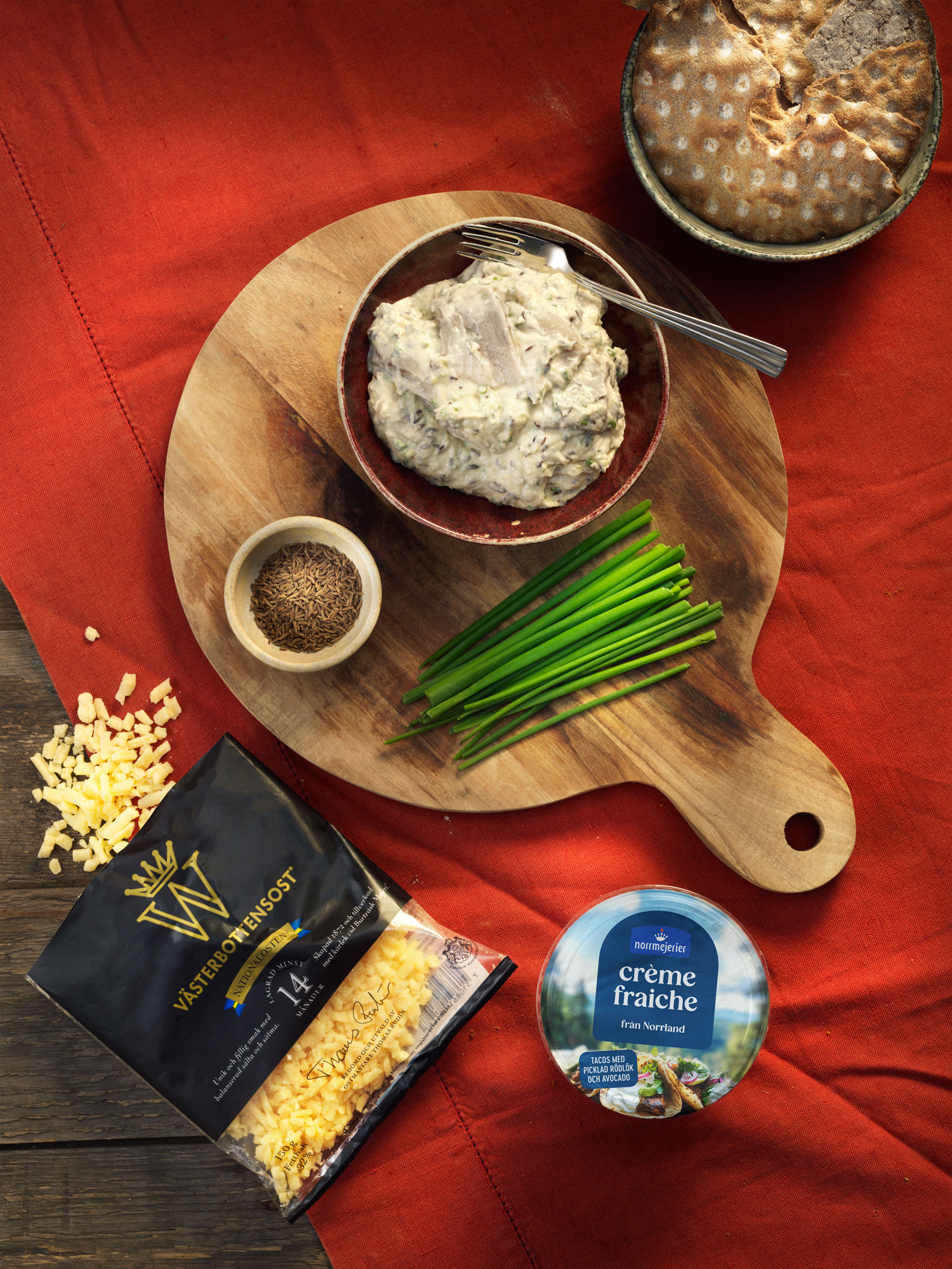 Snabb sill med Västerbottensost och crème fraiche