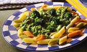 Pastasås med broccoli och ost