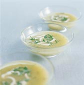 Vichyssoise - kall soppa på potatis och purjo