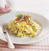 Laxpasta med dill