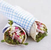 Wraps med rökt skinka och örtfraiche