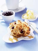 Bärfyllda scones