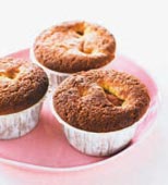 Äppel- och kanelfyllda muffins